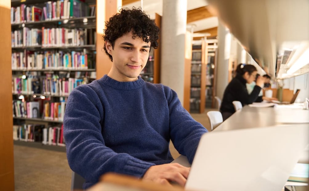 La educación superior continúa siendo una herramienta para ampliar las posibilidades profesionales. Foto: iStock