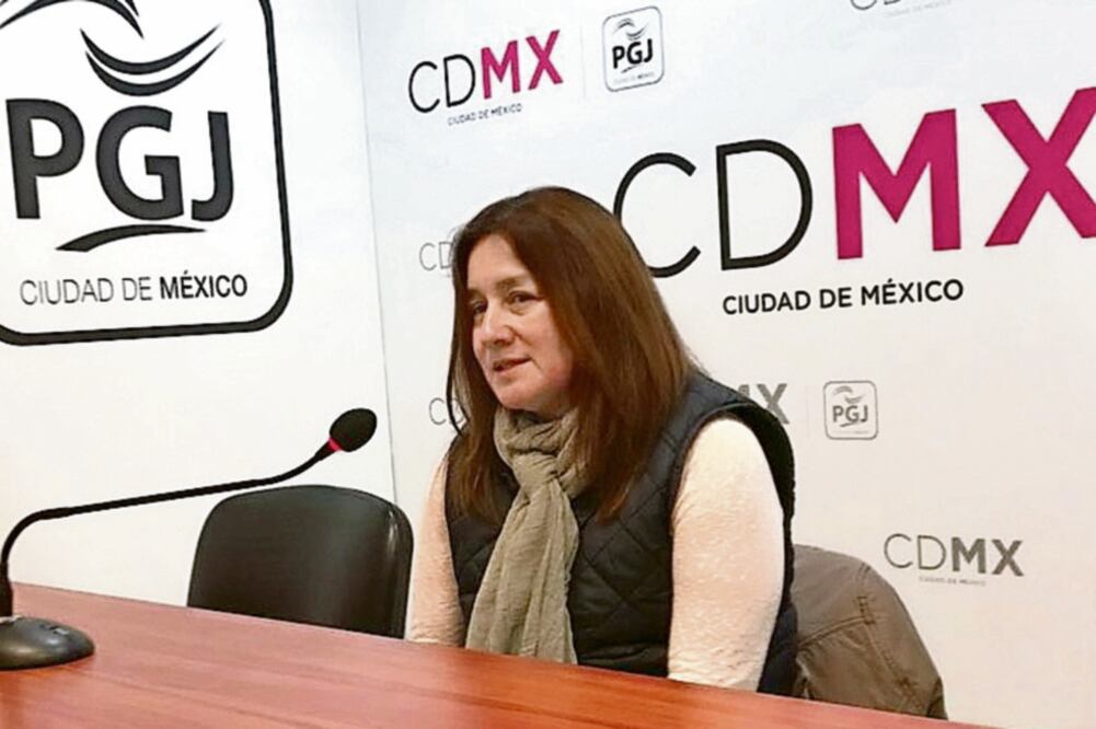 Durante una conferencia de prensa, Karina Lescano comentó que la muerte de su hija ha sido muy difícil para toda su familia porque los medios de comunicación, en su país, han dado falsas versiones sobre el caso (CUARTOSCURO)