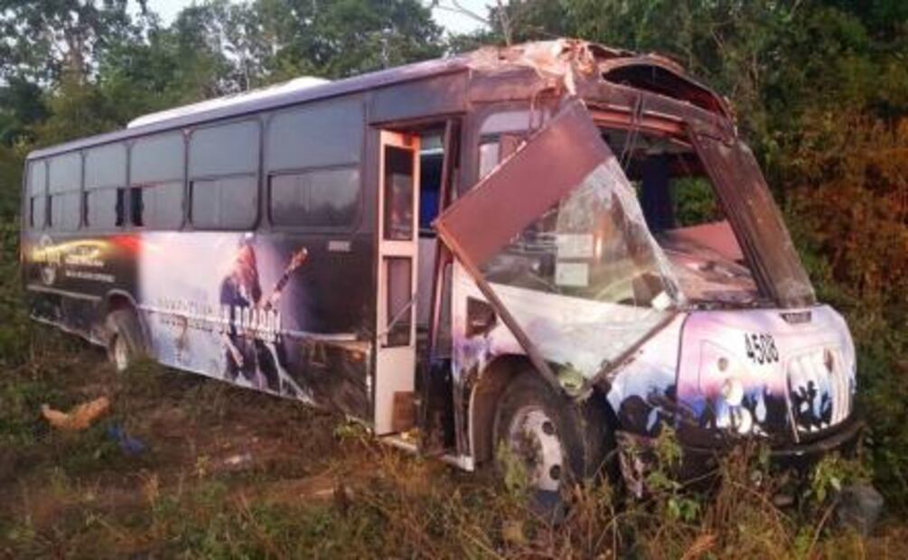 Se accidenta autobús en QRoo; reportan 15 heridos