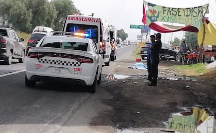 Auto embiste a tres ciclistas en autopista México–Pachuca; uno murió y dos están heridos