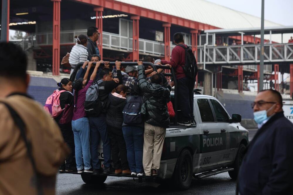 Tráfico en la CDMX por fuertes lluvias. Foto: (Francisco Rodríguez. El Gráfico)