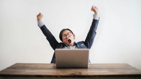 ¿Por qué bostezamos? Conoce causas y mitos