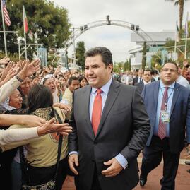 Detienen en EU a líder de La Luz del Mundo