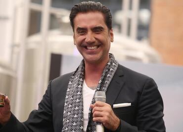 "El Potrillo" pide a los mexicanos ser "más creativos" ante Trump