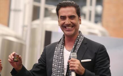 "El Potrillo" pide a los mexicanos ser "más creativos" ante Trump