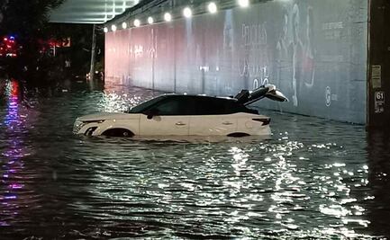 Lluvias dejan 13 inundaciones y encharcamientos al sur de la CDMX; automóvil queda varado en Periférico y Picacho-Ajusco