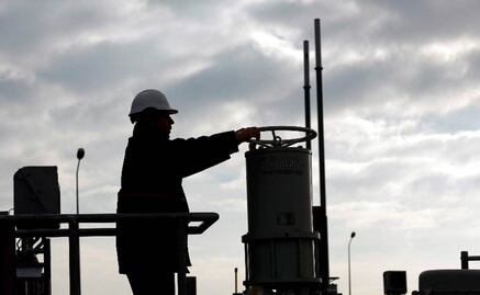 Banco Mundial prevé una caída del precio de las materias primas; reporta sobreoferta de petróleo