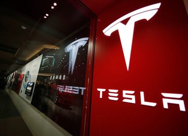 Tesla de Elon Musk pide a sus empleados en Shanghái dormir en la fábrica ante duro confinamiento por Covid en la Ciudad, reportan