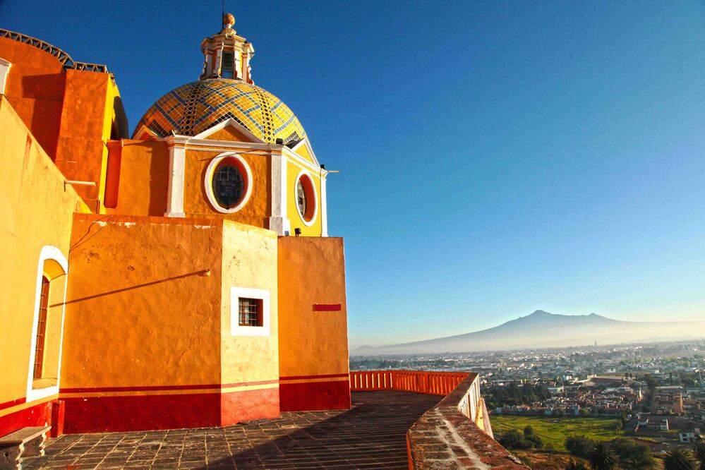 La ciudad de Cholula se ubica a menos de dos horas de la CDMX. (Foto: Istock)