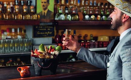 Celebra los 100 años del Tenampa con su recetario conmemorativo