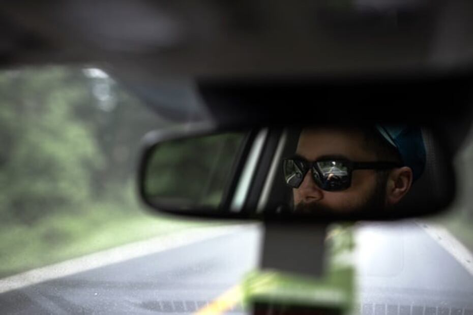 Esta es la postura correcta para manejar