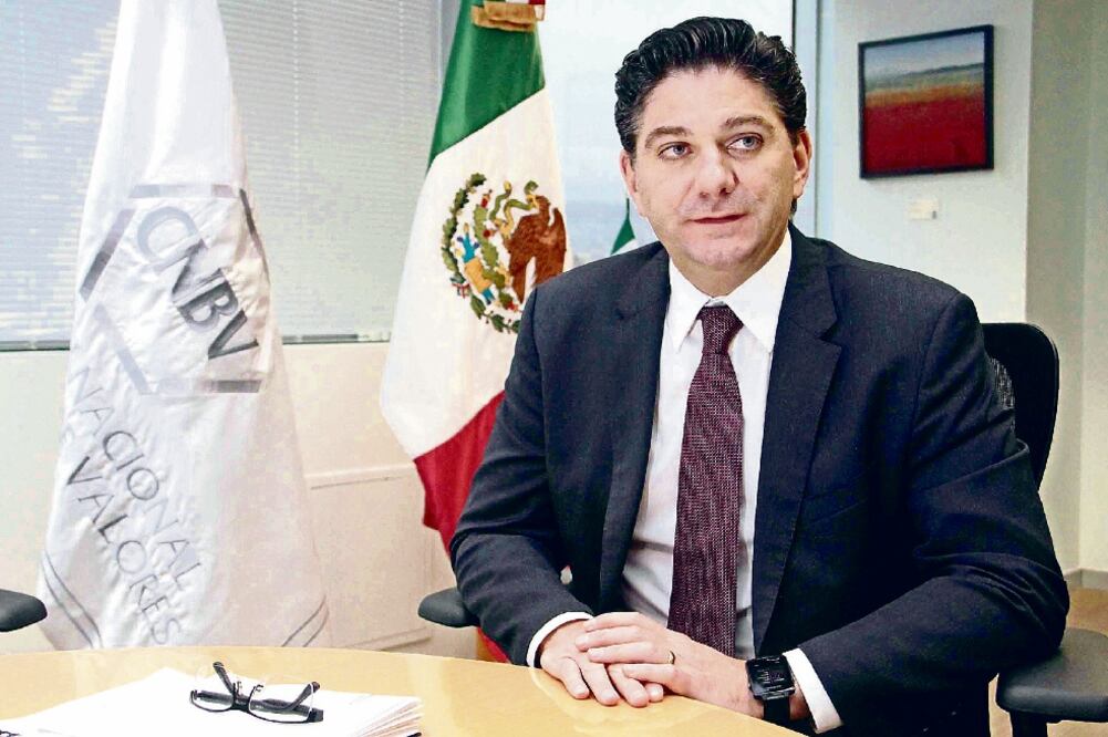 De nueva cuenta, retraso bancario