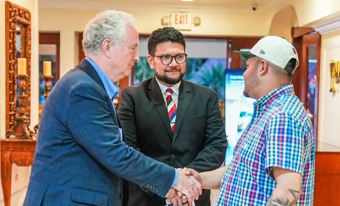 Kilmar Ábrego (derecha). Foto: X @nayibbukele