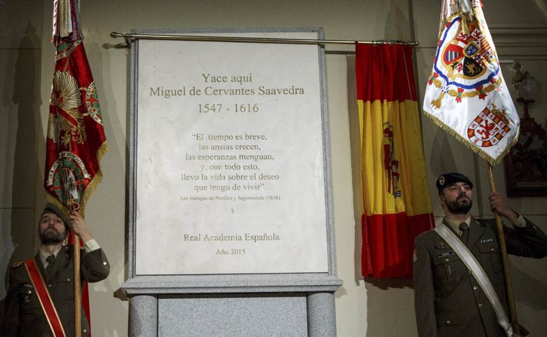 La reubicación de los restos de Cervantes se hizo después de que fueran localizados en marzo en una cripta en otro punto de ese convento. FOTO: Andrea Comas/REUTERS