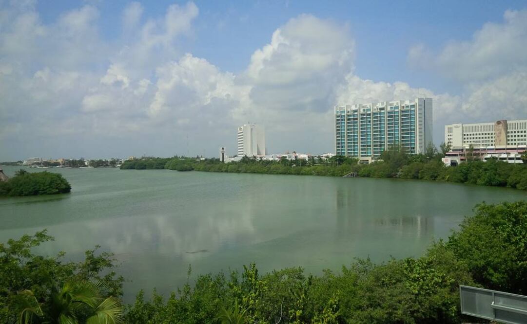 La obra que consiste en la edificación de un puente vehicular con cuatro carriles, dos acotamientos y una franja central sobre la Laguna Bojórquez. (Foto: Especial)