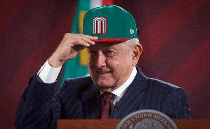AMLO felicita a la Novena mexicana y sostiene que el beisbol no es para "blandengues"