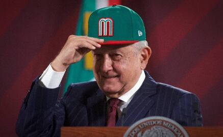 AMLO felicita a la Novena mexicana y sostiene que el beisbol no es para "blandengues"