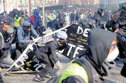 ¿Francia vive una nueva revolución?