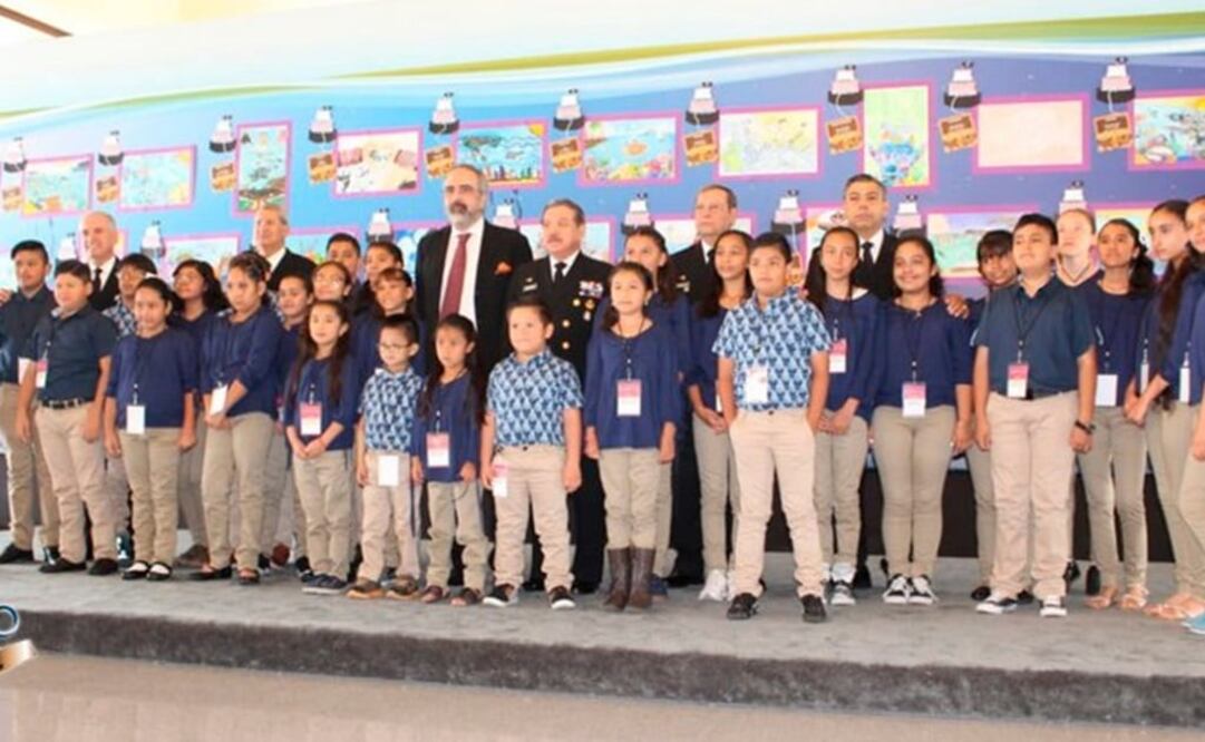 Ganadores en la Secretaría de Marina. Foto: Especial 