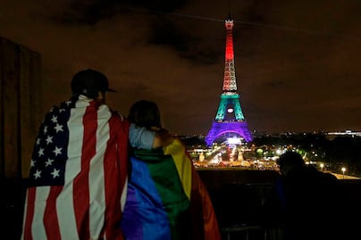 El mundo honra a víctimas de masacre en Orlando
