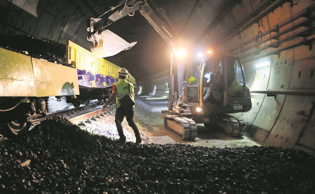 El Metro informó que las siete curvas en el tramo Atlalilco-Zapata están prácticamente rehabilitadas en su totalidad. Foto: Valente Rosas/ EL UNIVERSAL
