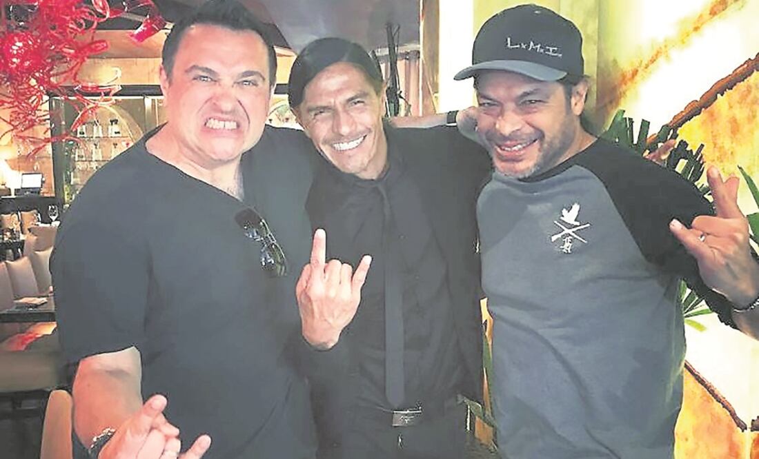 Paco Palencia celebró el triunfo de Pumas con Metallica, ayer. (INSTAGRAM)