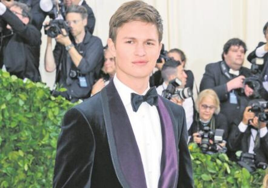 Salieron del clóset ¡al revés!