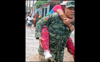 AMLO reporta ocho muertos por paso de “John” en Guerrero; anuncia rescate de familias por inundaciones en Acapulco