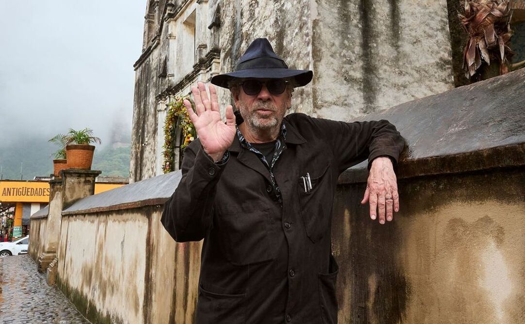 Antes de inaugurar la exposición: "Tim Burton, El Laberinto", el cineasta visitó el pueblo mágico de Tepoztlán. Foto: Cortesía.