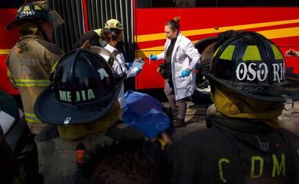 Metrobús de L1 atropella y mata a adulta mayor en estación Ciudad de los Deportes
