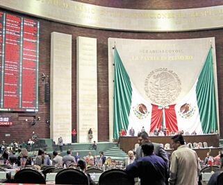 Alistan debate sobre eliminación de fuero y reducción a partidos