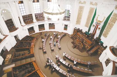 Con pendientes, inicia sesiones el Congreso