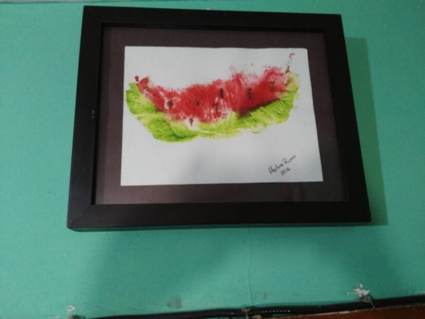 Mujeres pintan con su cuerpo contra el cáncer