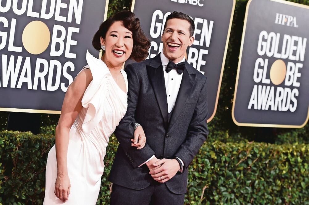 Sandra Oh y Andy Samberg demostraron su buena química durante su paso por la alfombra (FOTOS: AGENCIAS)