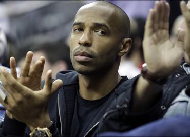 Thierry Henry cumple amenaza y elimina sus redes sociales