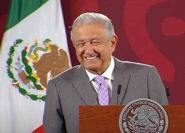 AMLO se ríe de "memes buenísimos" que salieron en el Face tras respuesta al Parlamento Europeo