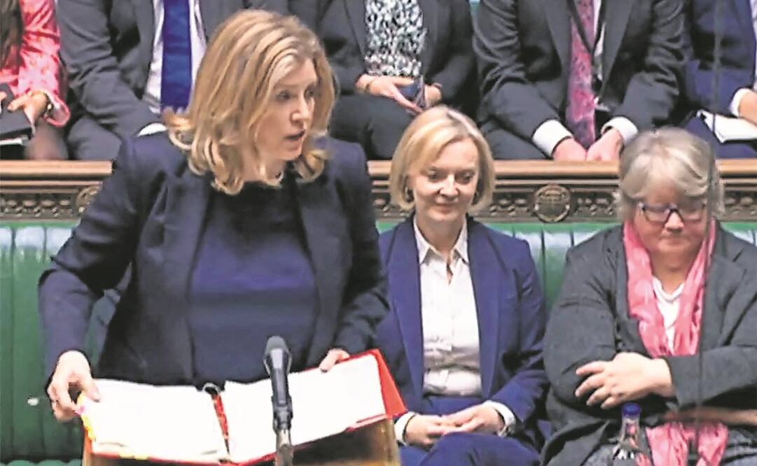 La líder de la Cámara de los Comunes, Penny Mordaunt, suplió a Liz Truss en su comparecencia. Foto: AFP
