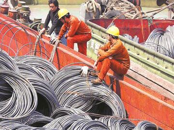 Industria del acero proponen medidas contra aranceles de 25% en EU; cierra filas con Sheinbaum ante retorno de Trump