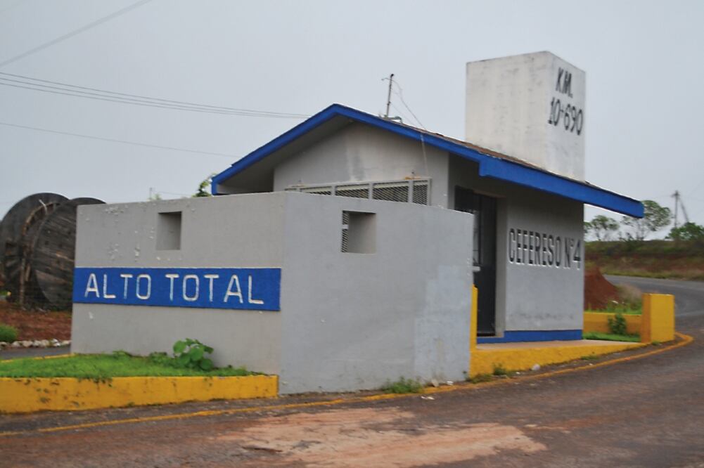 La CNDH pidió a Renato Sales, titular de la Comisión Nacional de Seguridad, pedir que de inmediato se brinde atención médica a los reos que lo requieran (ARCHIVO EL UNIVERSAL)