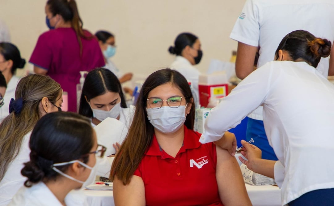 Vacunación en Sonora. Foto: Especial