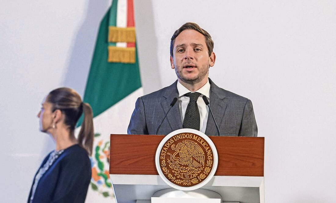 El subsecretario de Salud, Eduardo Clark, dijo que el abasto de medicamentos no será afectado por la interrupción en la compra. Foto: Archivo EL UNIVERSAL