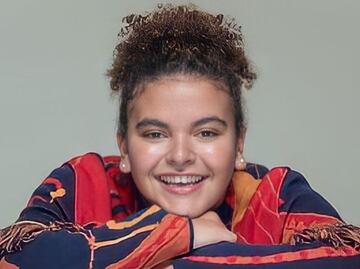 Lucero Mijares hace divertida imitación de su mamá al estilo "Cuéntame"