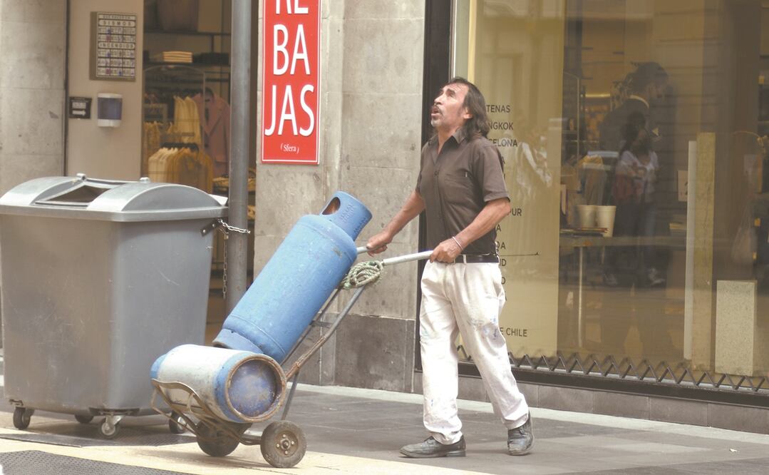 La baja en la inflación mensual se apoyó de la reducción en tarifas del gas doméstico, indican datos del Inegi. Foto: ARCHIVO EL UNIVERSAL