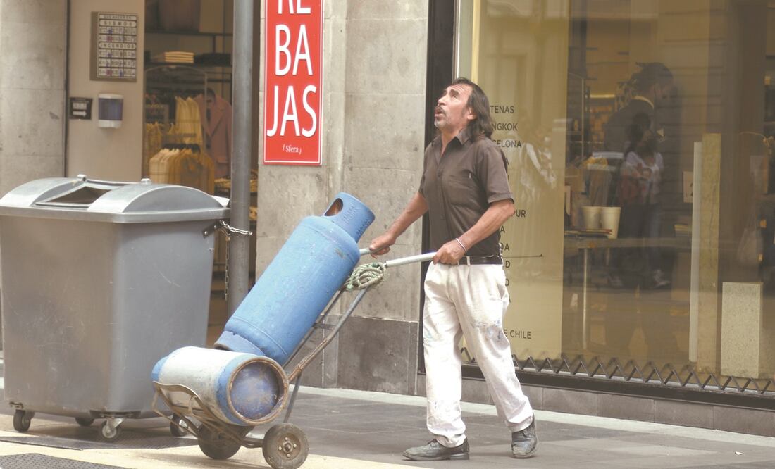 La baja en la inflación mensual se apoyó de la reducción en tarifas del gas doméstico, indican datos del Inegi. Foto: ARCHIVO EL UNIVERSAL