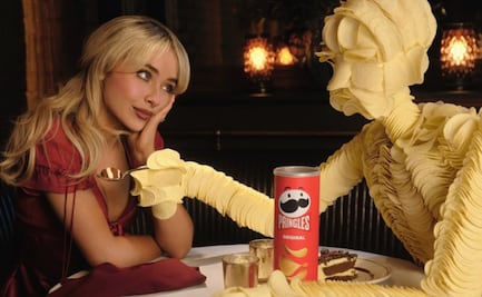 Sabrina Carpenter se une a Pringles en comercial para el Super Bowl LX; anuncio causa furor en redes
