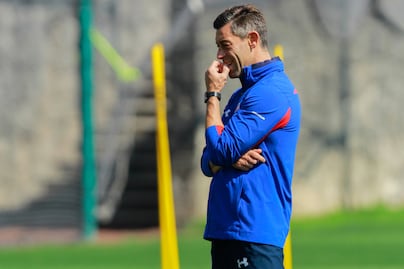 La estatua de Caixinha junto a Cantinflas tendrá que esperar