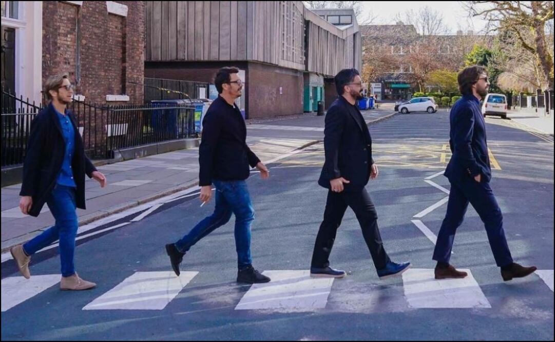 Pirlo, Gatusso, Oddo y Ambrosini cruzan una avenida de Liverpool | Instagram Andrea Pirlo