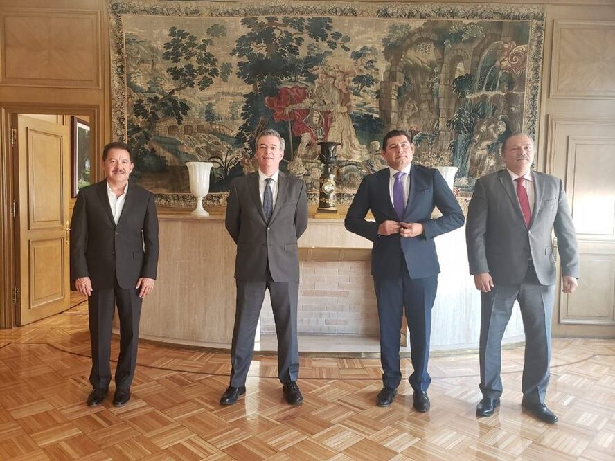 En la imagen, Ignacio Mier, Alejandro Díaz de León, Alejandro Armenta y Ricardo Exsome Zapata. Foto Especial