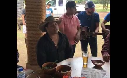 "He labrado mi propio destino", canta Julión Álvarez en medio de polémica