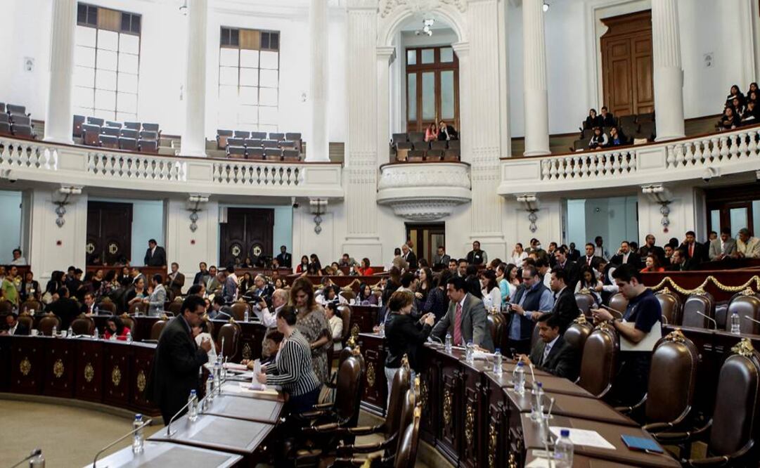Los diputados locales salientes recibirán la parte proporcional que les corresponde como pago de aguinaldo. Archivo EL UNIVERSAL